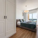 아파트 Superb Location Beachfront , 3 Bed With Terrace 푸엔히롤라