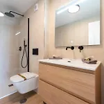 Superb Location Beachfront , 3 Bed With Terrace 아파트 푸엔히롤라
