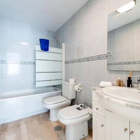 Superb Location Beachfront , 3 Bed With Terrace * Fuengirola