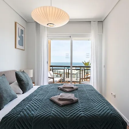 아파트 Superb Location Beachfront , 3 Bed With Terrace *
