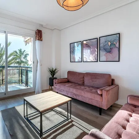 Superb Location Beachfront , 3 Bed With Terrace *