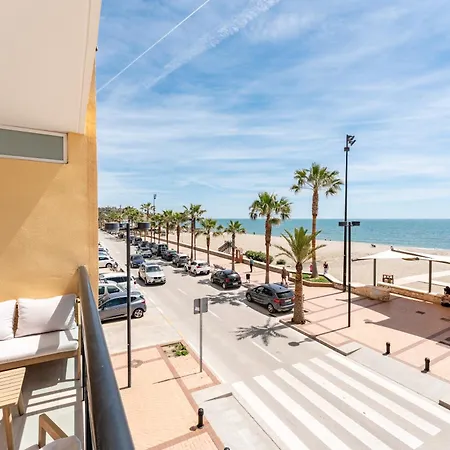 Superb Location Beachfront , 3 Bed With Terrace Fuengirola